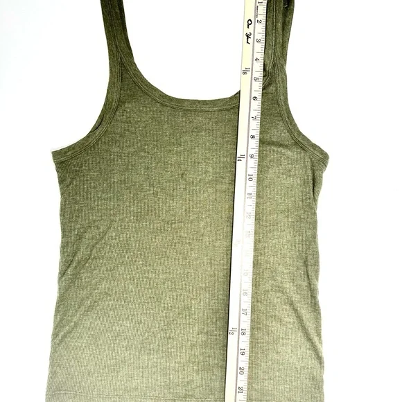 American Eagle True Tank Top Medium NWOT - Picture 3 of 7